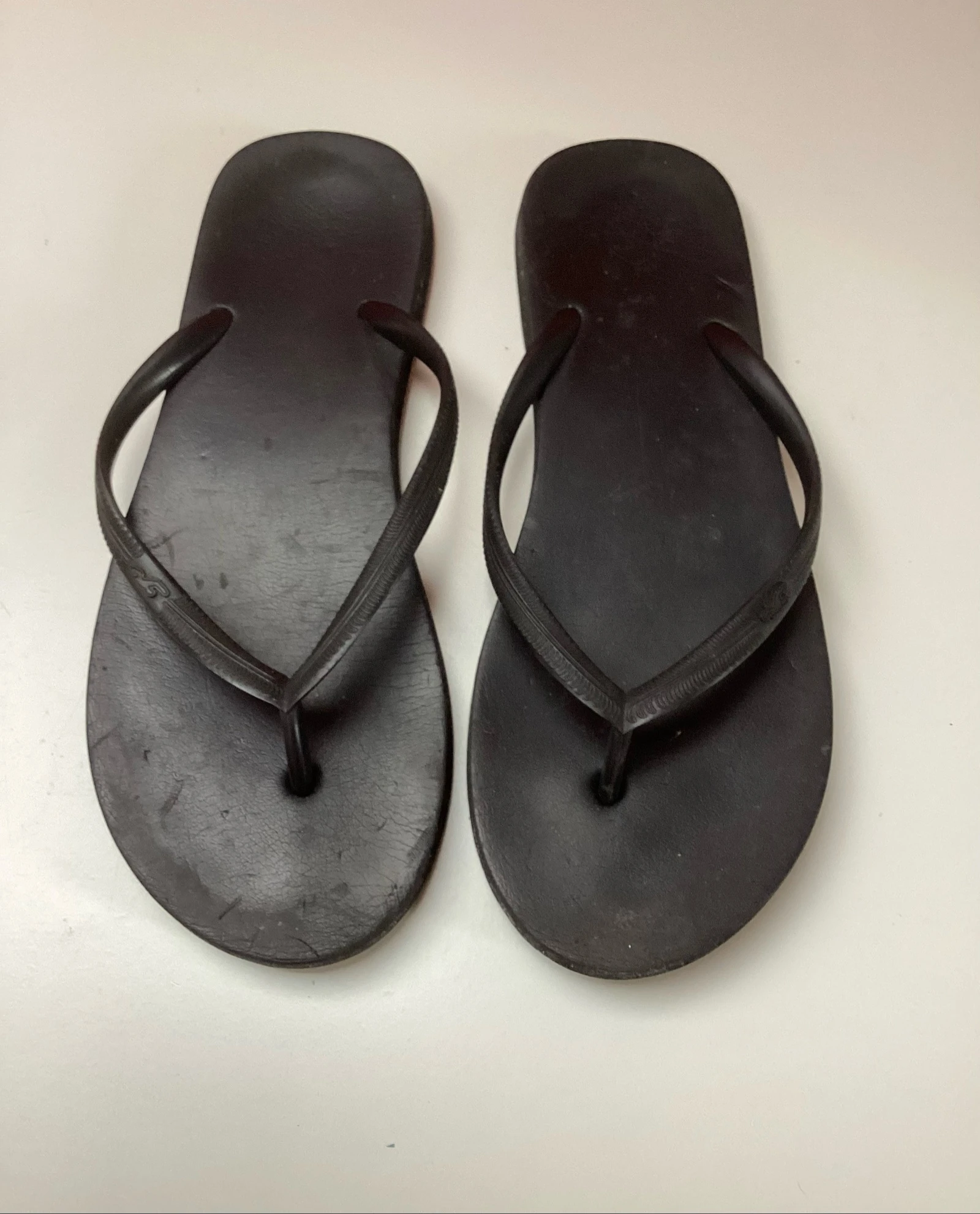 Hollister Slippers 36